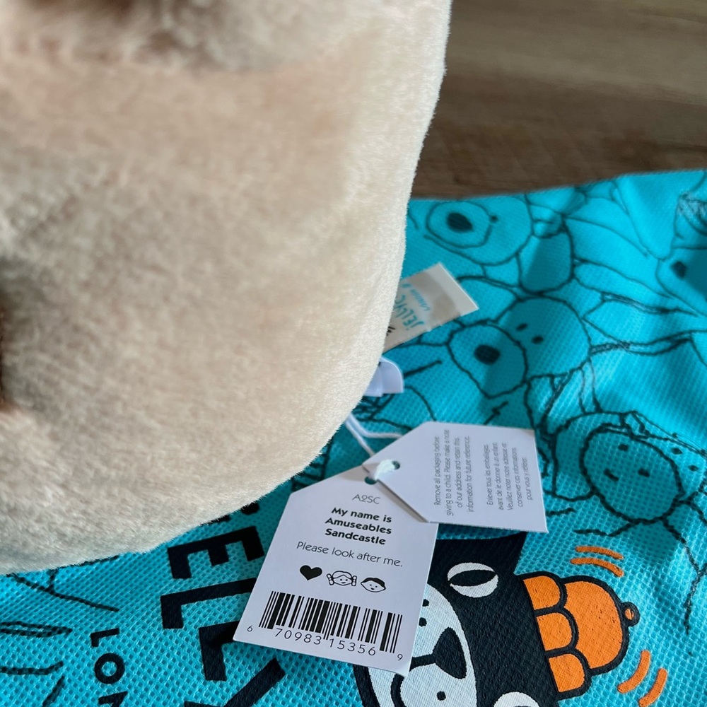 Jellycat Amuseables Sandcastle - SOLD OUT! Collector Favorite 🏖️ - Picture 2 of 7